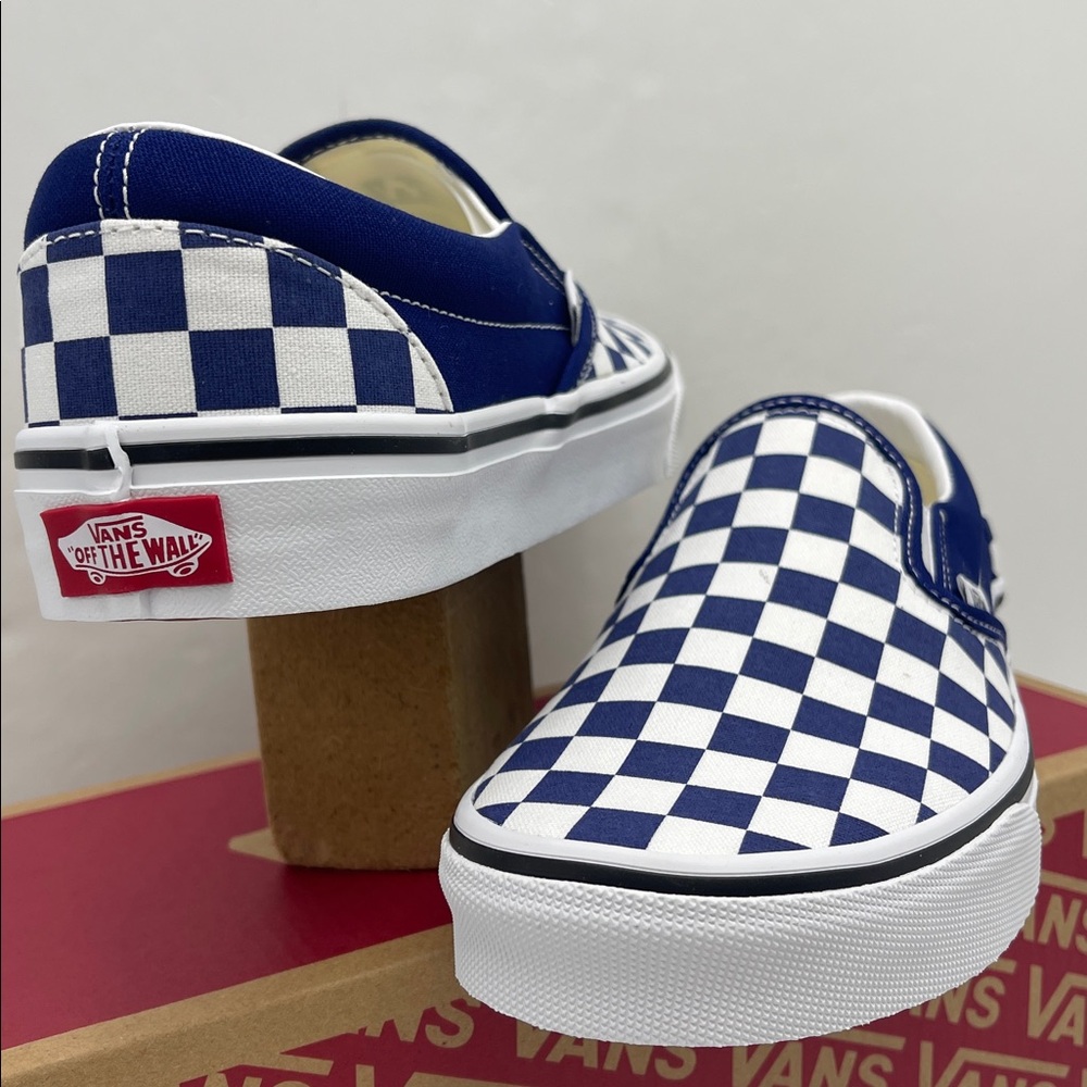 Vans WMNS Classic Slip-On
Color Theory Checkerboard
VN000BVZBYM Sneakers Beacon - Picture 10 of 16